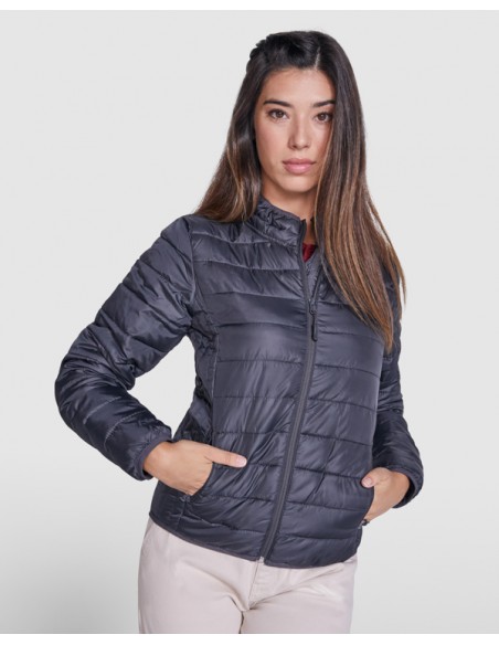 FINLAND WOMAN RA5095